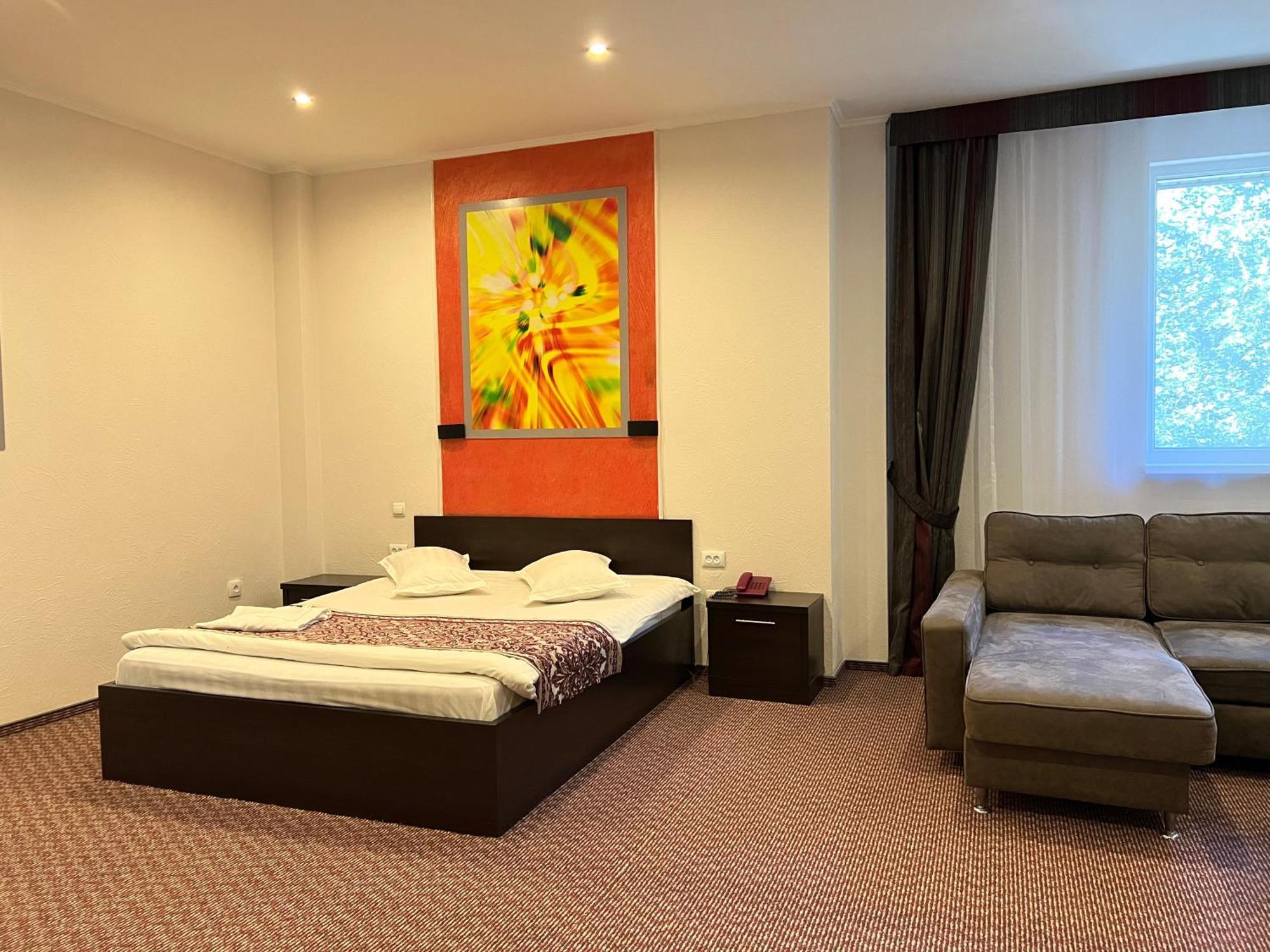 אלמטי Jeppesen Residence מראה חיצוני תמונה