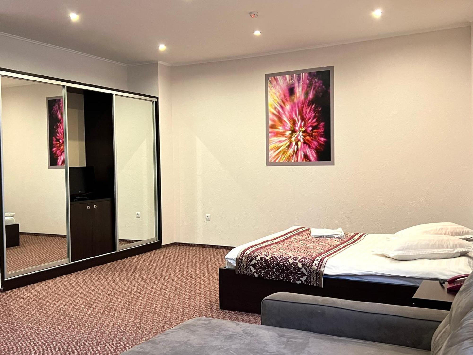 אלמטי Jeppesen Residence מראה חיצוני תמונה