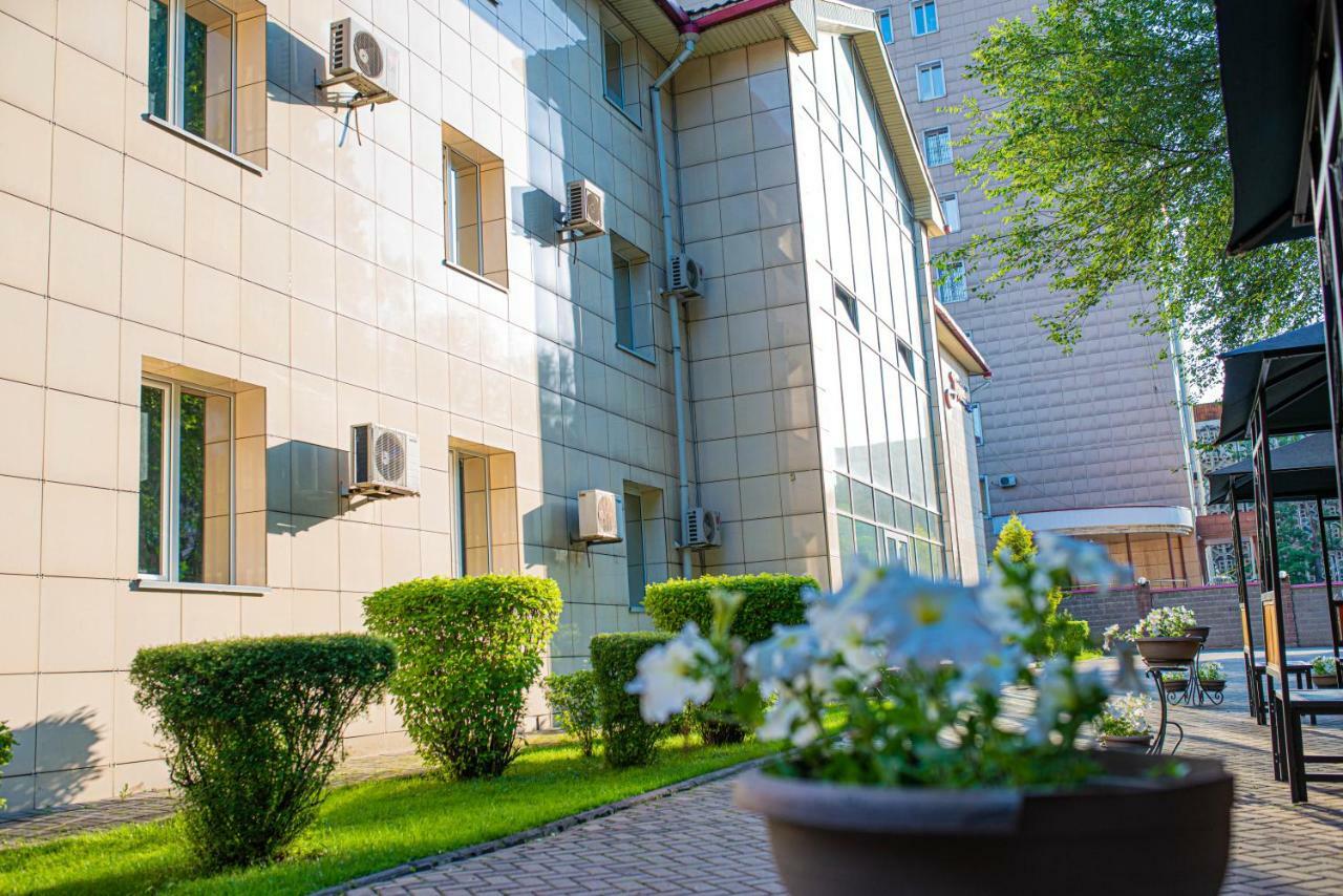 אלמטי Jeppesen Residence מראה חיצוני תמונה